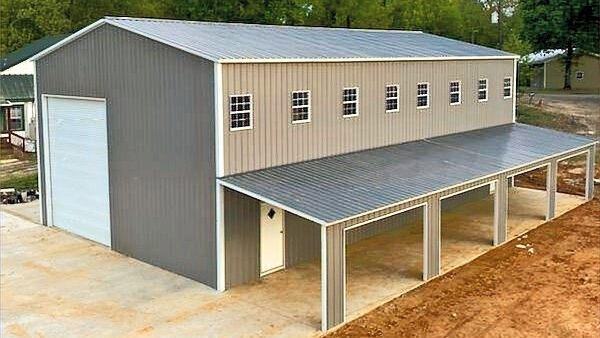 Custom metal shop building in East Texas